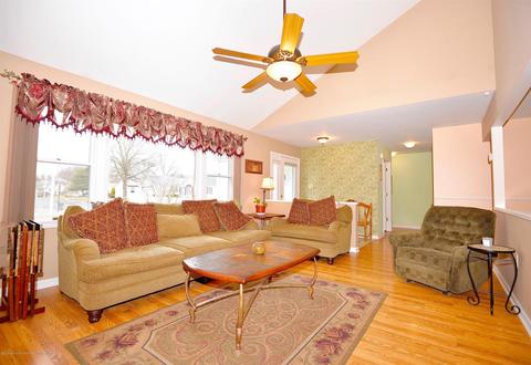 223 Sunset Dr, Forked River, NJ 08731 photo 2