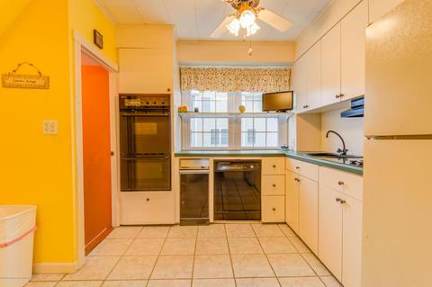 76 E River Rd, Rumson, NJ 07760 photo 9