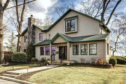 6 Oneil St, Middletown, NJ 07748 photo 1
