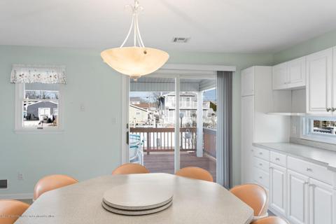 8 Esplanade, Brick, NJ 08723 photo 11