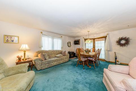 26 Middlesex Rd, Matawan, NJ 07747 photo 5
