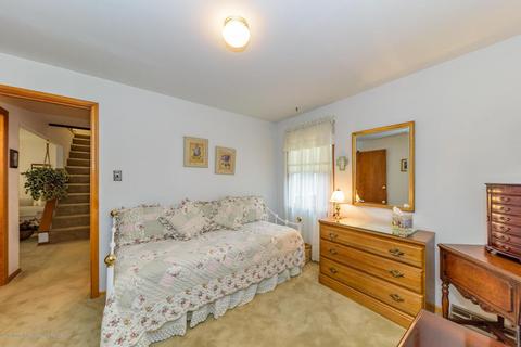 26 Middlesex Rd, Matawan, NJ 07747 photo 12
