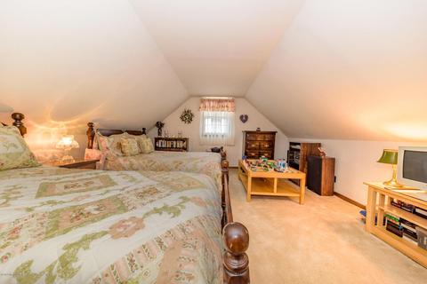 26 Middlesex Rd, Matawan, NJ 07747 photo 18