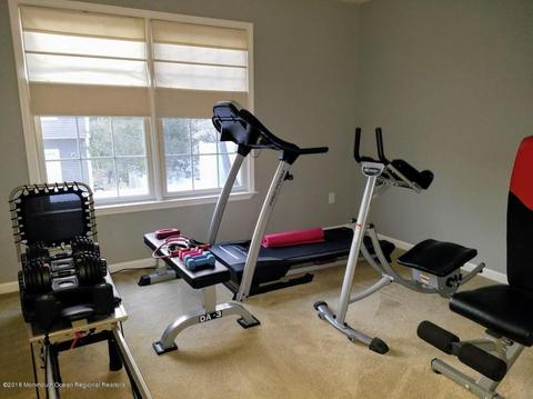654 Hillside Ave, Brick, NJ 08724 photo 19
