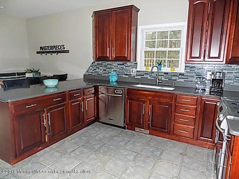 654 Hillside Ave, Brick, NJ 08724 photo 12