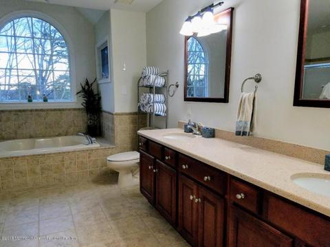 654 Hillside Ave, Brick, NJ 08724 photo 24