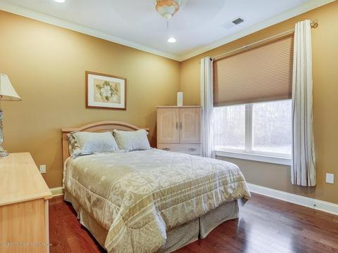 19 Wolverton Ct, Jackson, NJ 08527 photo 4
