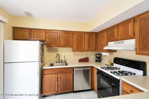 13 Colonial Ct, Jackson, NJ 08527 photo 7