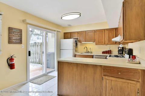 13 Colonial Ct, Jackson, NJ 08527 photo 6