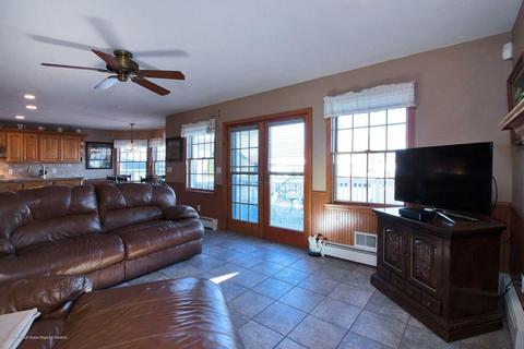 902 Boxer Dr, Forked River, NJ 08731 photo 6