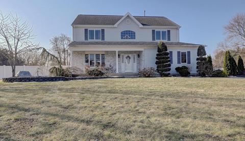 1 Feather Ln, Jackson, NJ 08527 photo 1