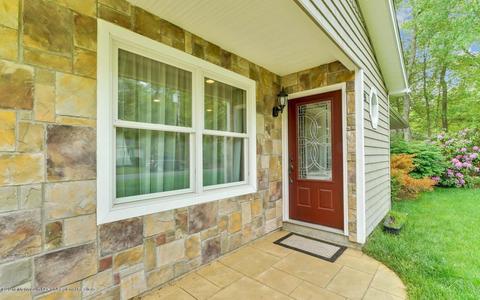 41 Willow St, Waretown, NJ 08758 photo 3
