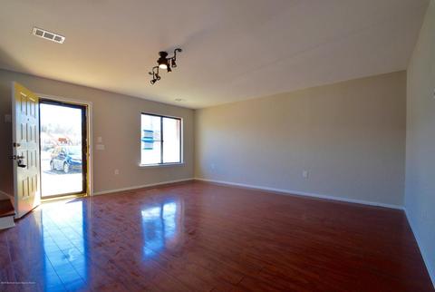 405 Sandra Pl, Brick, NJ 08724 photo 3
