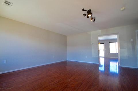 405 Sandra Pl, Brick, NJ 08724 photo 2