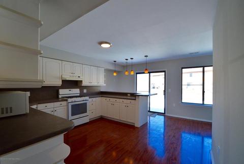 405 Sandra Pl, Brick, NJ 08724 photo 4