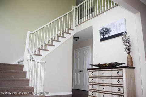 5 Steeple Chase Rd, Millstone, NJ 08535 photo 4