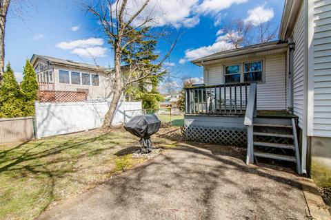 7 Mohawk Dr, Matawan, NJ 07747 photo 16