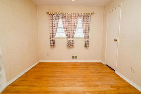 7 Mohawk Dr, Matawan, NJ 07747 photo 10