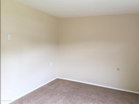 3 Brenner Ct, Brick, NJ 08724 photo 9