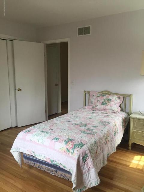 637 Summit Pl, Brielle, NJ 08730 photo 9