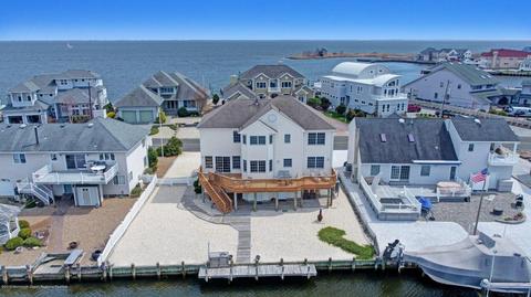 1122 Capstan Dr, Forked River, NJ 08731 photo 2
