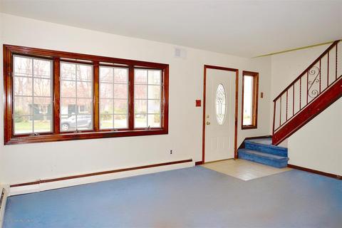 18 Edgewater Dr, Matawan, NJ 07747 photo 5