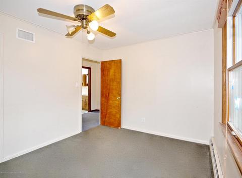 18 Edgewater Dr, Matawan, NJ 07747 photo 17