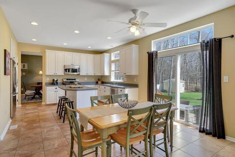 28 James Dr, Waretown, NJ 08758 photo 13