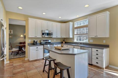 28 James Dr, Waretown, NJ 08758 photo 11