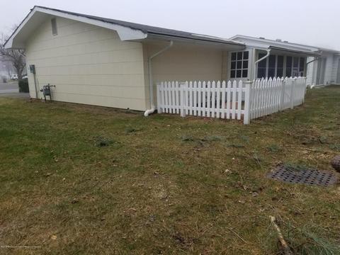 53 Blake Cir, Brick, NJ 08724 photo 4