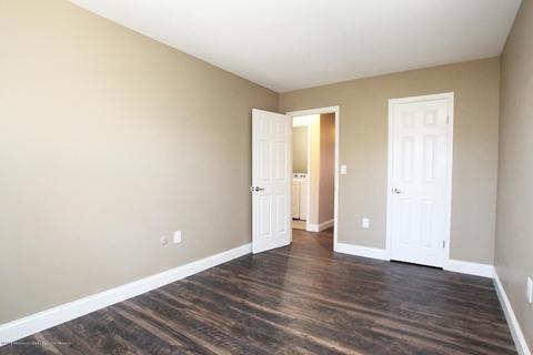 9 Bramble Ln, Matawan, NJ 07747 photo 23