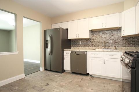 9 Bramble Ln, Matawan, NJ 07747 photo 3