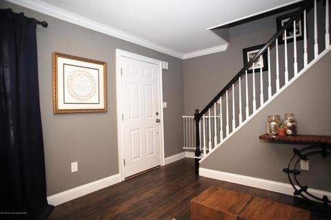 29 Ingram Cir, Matawan, NJ 07747 photo 4