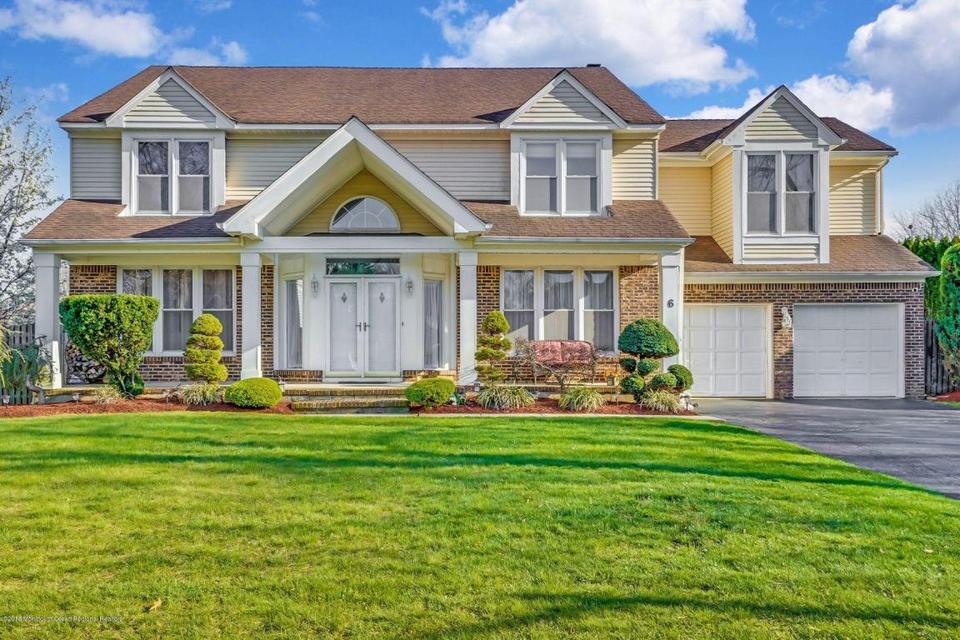  6 Palace Pl, Freehold, NJ 07728 photo 1