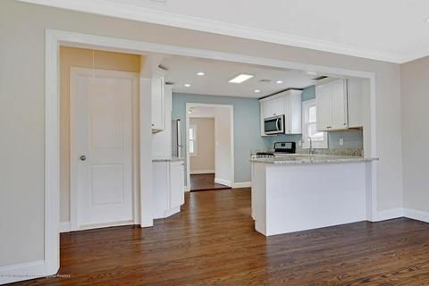565 Cranmore Dr, Brick, NJ 08723 photo 3