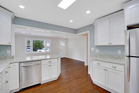565 Cranmore Dr, Brick, NJ 08723 photo 4