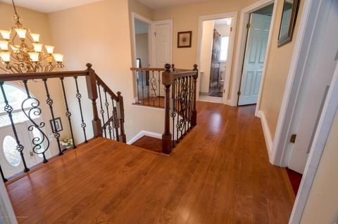 17 Walnut Ct, Matawan, NJ 07747 photo 11