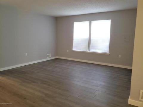 403 Geranium Ct, Jackson, NJ 08527 photo 6