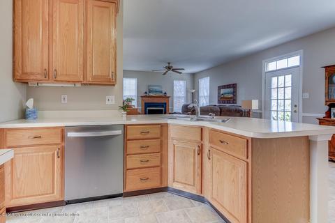 9 Jared Ct, Howell, NJ 07731 photo 6