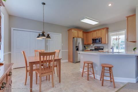 9 Jared Ct, Howell, NJ 07731 photo 8