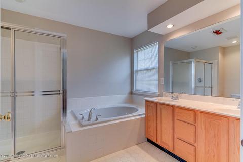 9 Jared Ct, Howell, NJ 07731 photo 14
