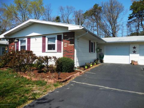 69 Markham Rd, Brick, NJ 08724 photo 3