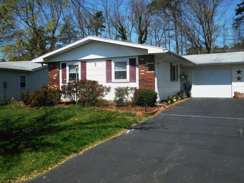 69 Markham Rd, Brick, NJ 08724 photo 1