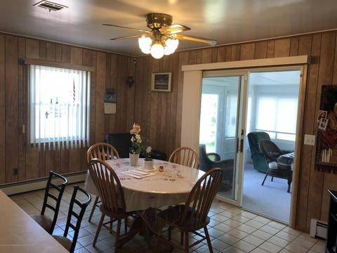 2 Mapleton Rd, Toms River, NJ 08757 photo 9
