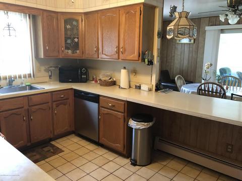 2 Mapleton Rd, Toms River, NJ 08757 photo 7