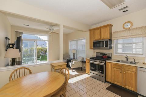 7 Devin Ln, Brick, NJ 08723 photo 9