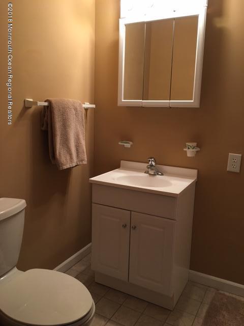 48 Lighthouse Dr, Waretown, NJ 08758 photo 4