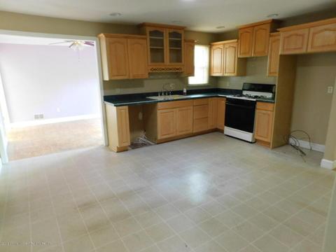 580 Diamond Rd, Jackson, NJ 08527 photo 4