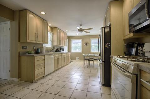 561 Oaktree Ln, Jackson, NJ 08527 photo 3