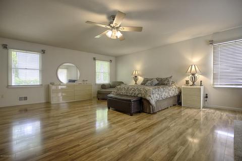 561 Oaktree Ln, Jackson, NJ 08527 photo 5